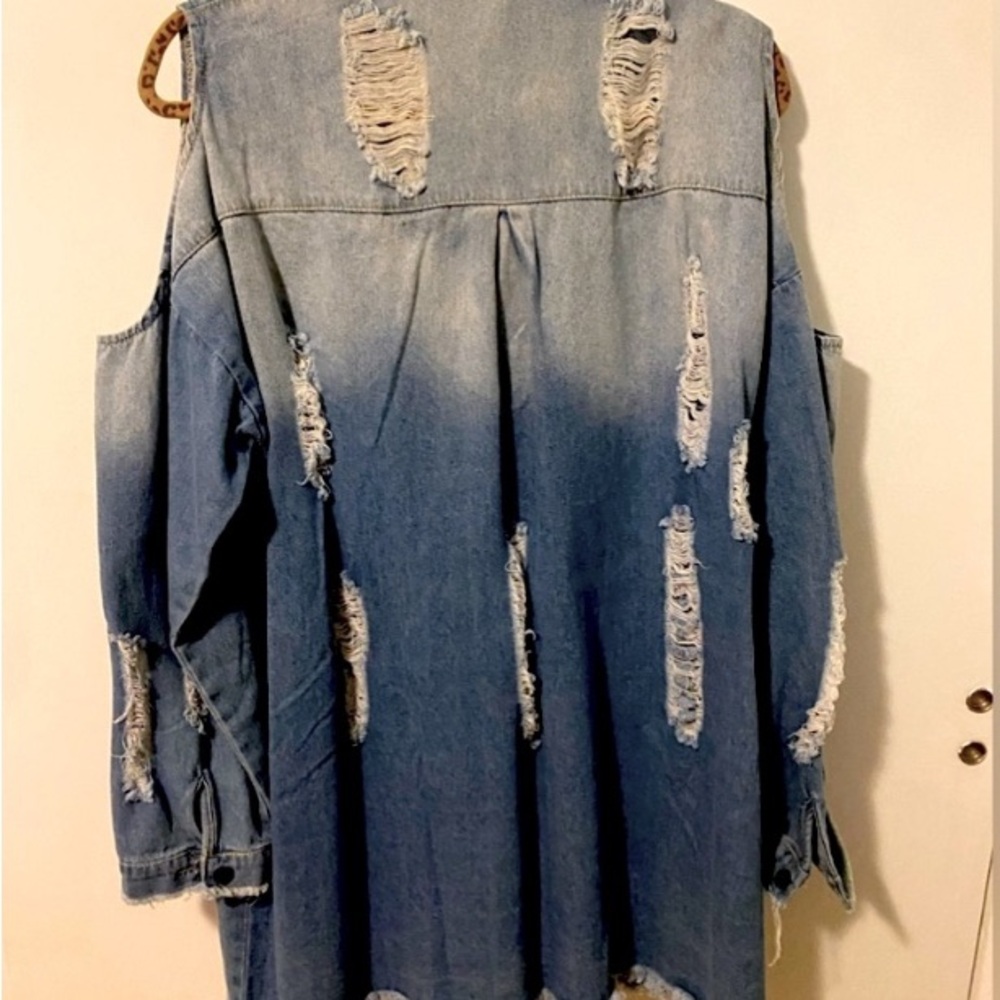 Distressed Denim Shacket - Picture 3 of 3